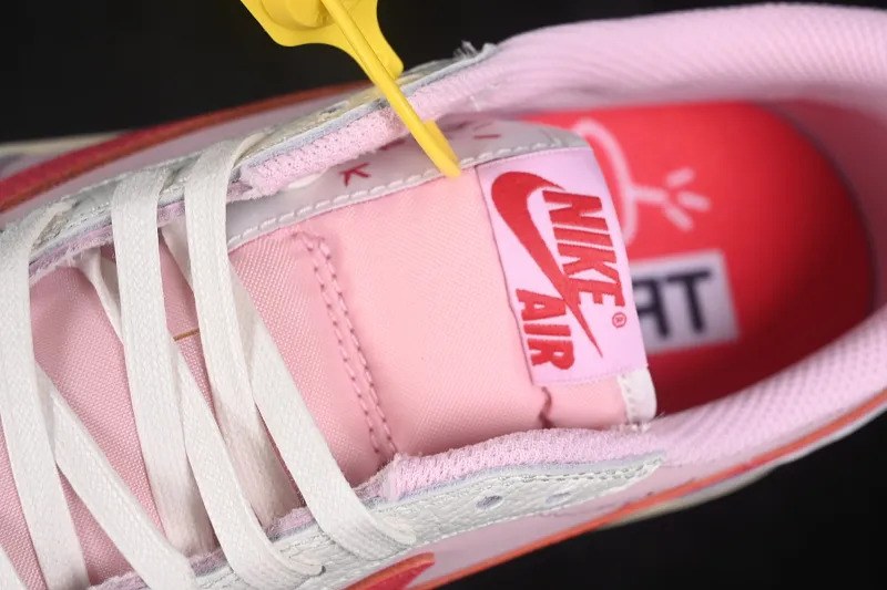 All categories Air Jordan Jordan series basketball shoes Air Jordan 1 Low GX foreign trade version Travis Scott x Air Jordan 1 Low OG AJ1 Joe 1 undercut low top full head layer IQ7604-101